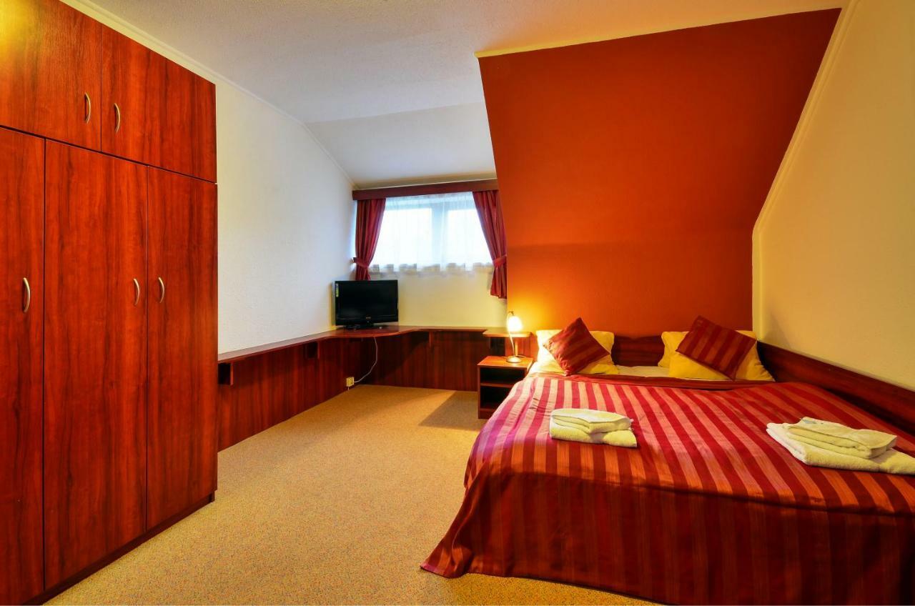 Filipovice Hotel Stara Posta מראה חיצוני תמונה